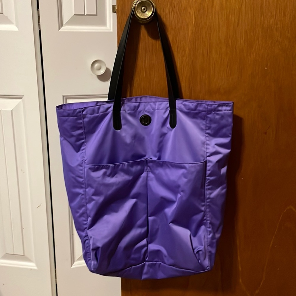 lululemon purple tote